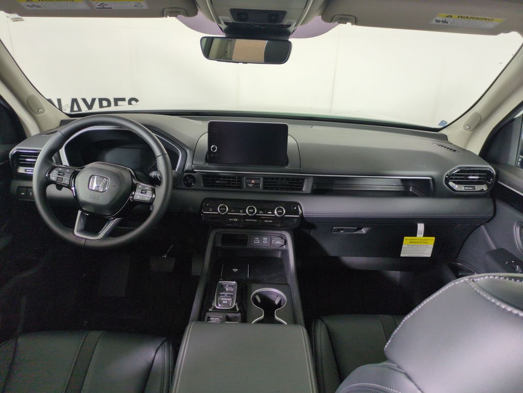 2025 Honda Pilot Touring photo 12