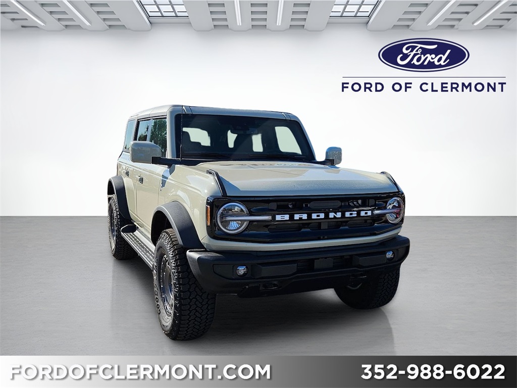 2025 Ford Bronco 4-Door Outer Banks's photo