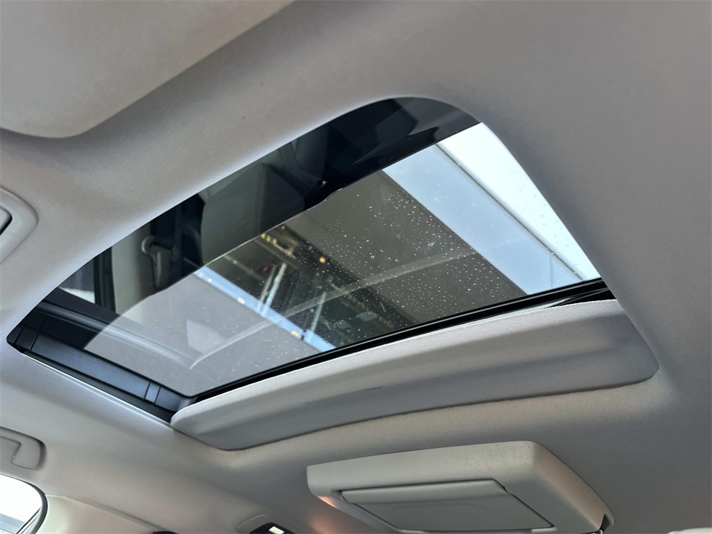 2020 Honda Odyssey Touring photo 3