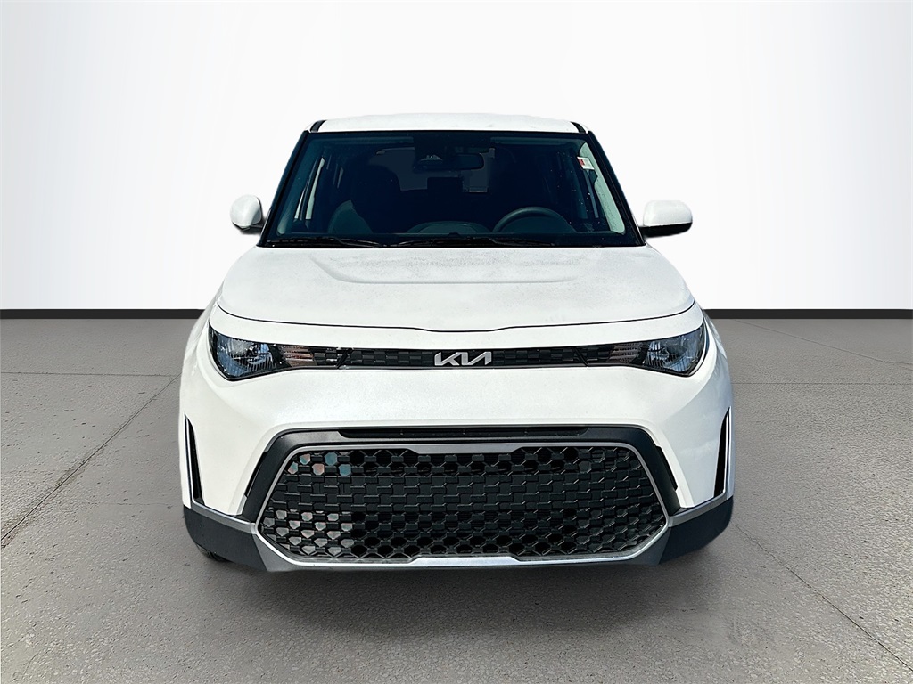 2025 Kia Soul LX photo 2