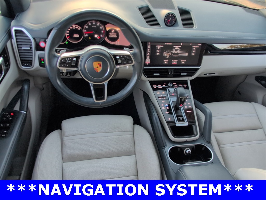 2021 Porsche Cayenne Base photo 4