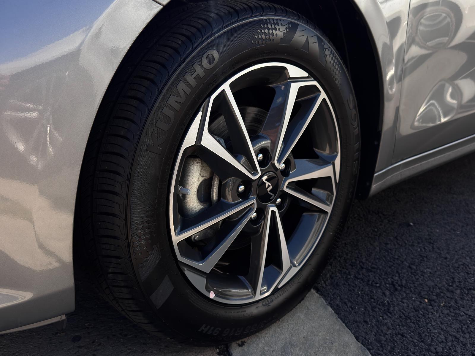 2023 Kia Forte LXS photo 10