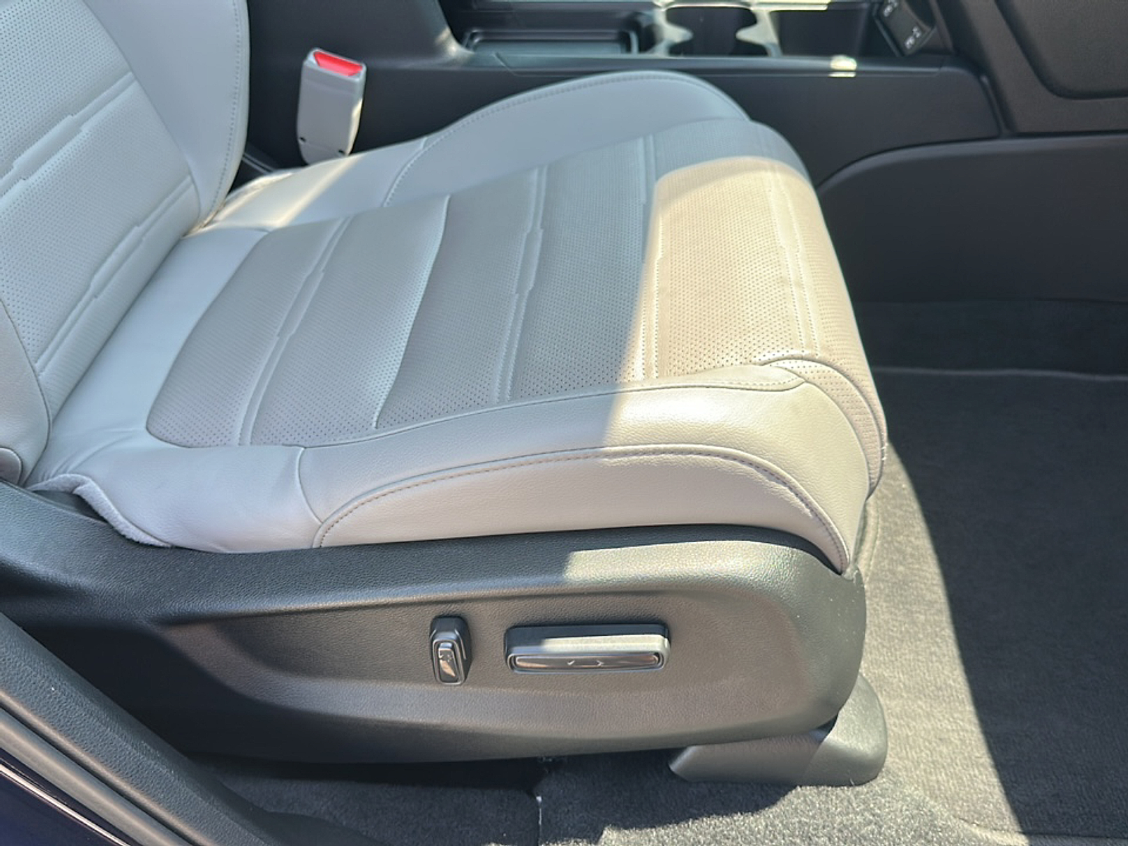 2020 Honda CR-V Hybrid EX-L photo 11