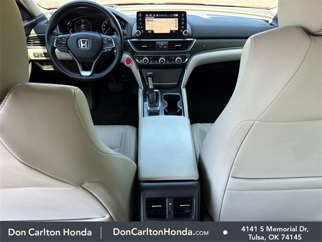 2018 Honda Accord Touring photo 14