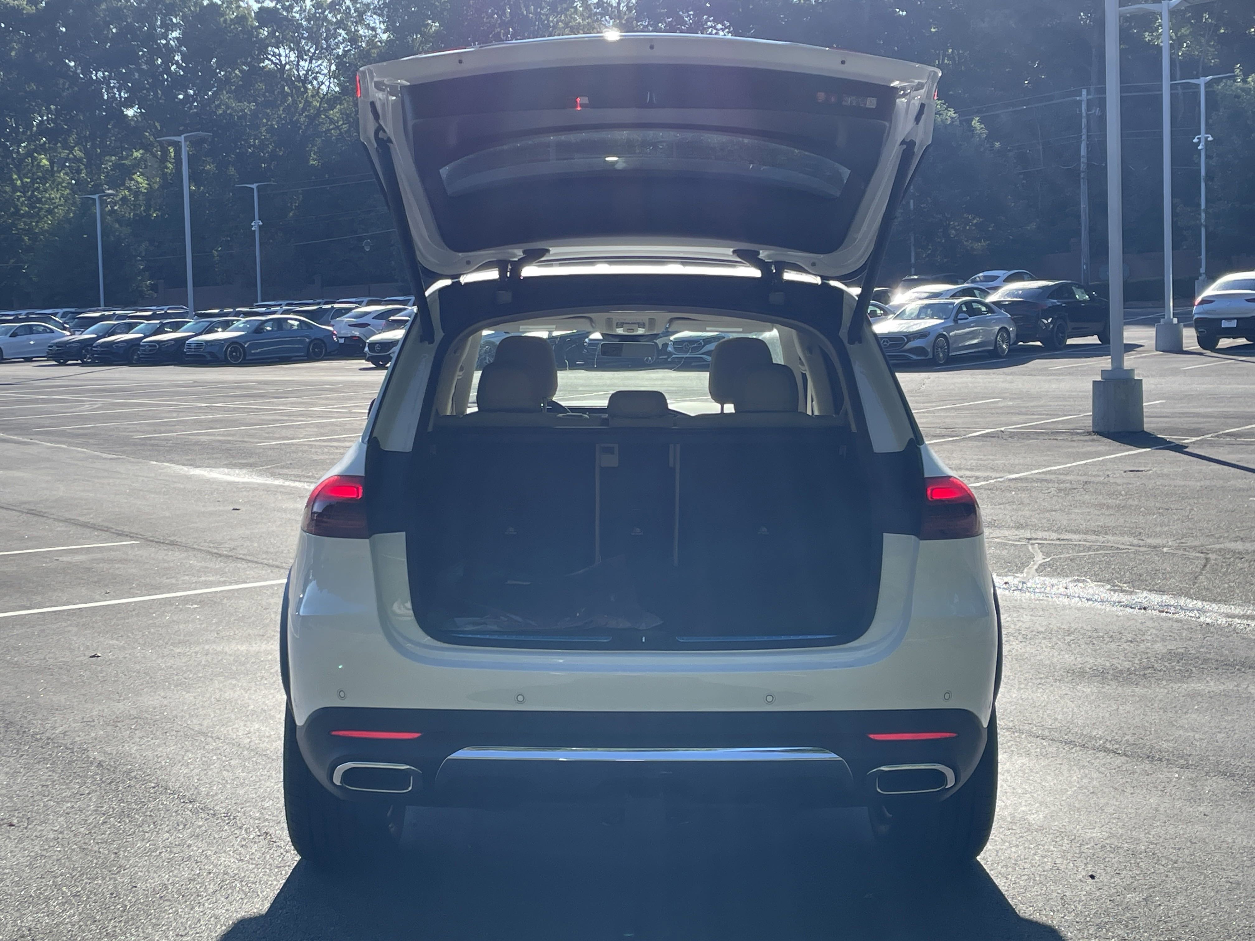 2026 Mercedes Benz GLE 350 4MATIC photo 3