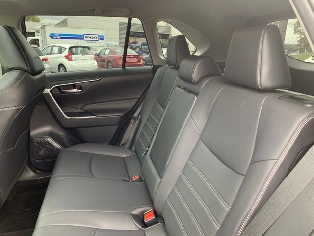 2023 Toyota RAV4 XLE Premium photo 25