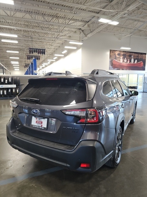 2024 Subaru Outback Onyx Edition XT photo 4