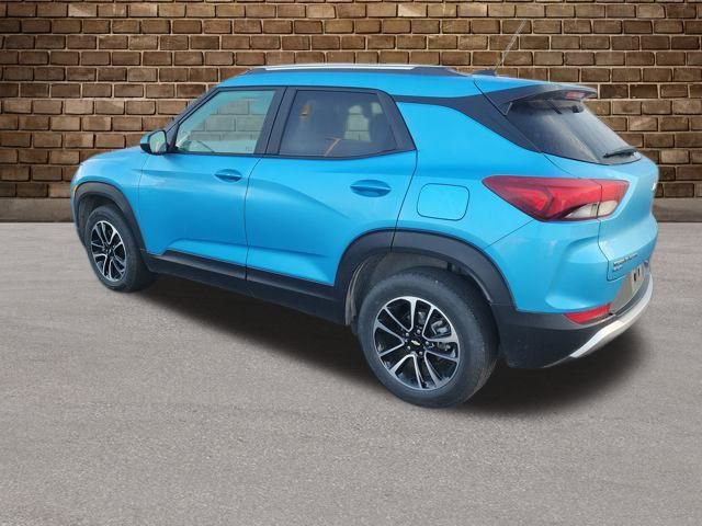 2025 Chevrolet Trailblazer LT photo 3