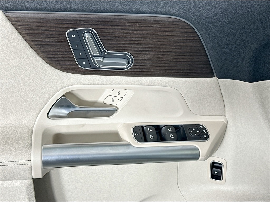 2026 Mercedes Benz GLA 250 photo 17