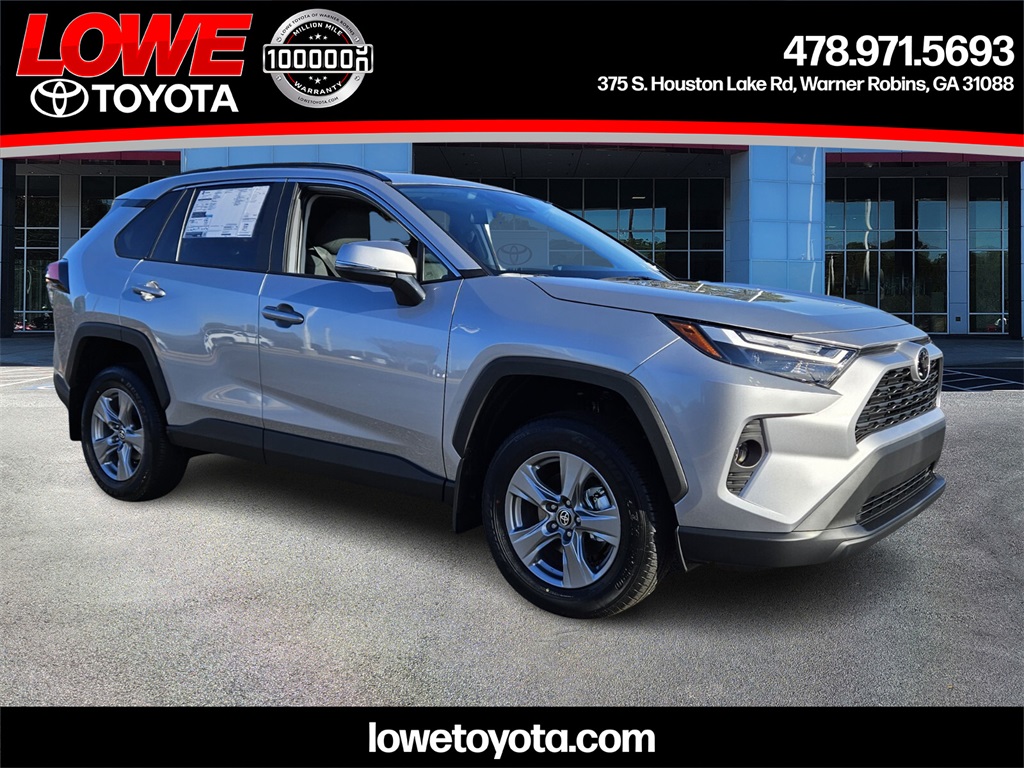 2025 Toyota RAV4 XLE