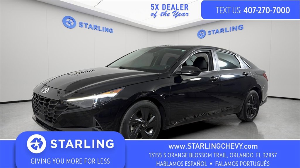 2022 Hyundai Elantra SEL's photo