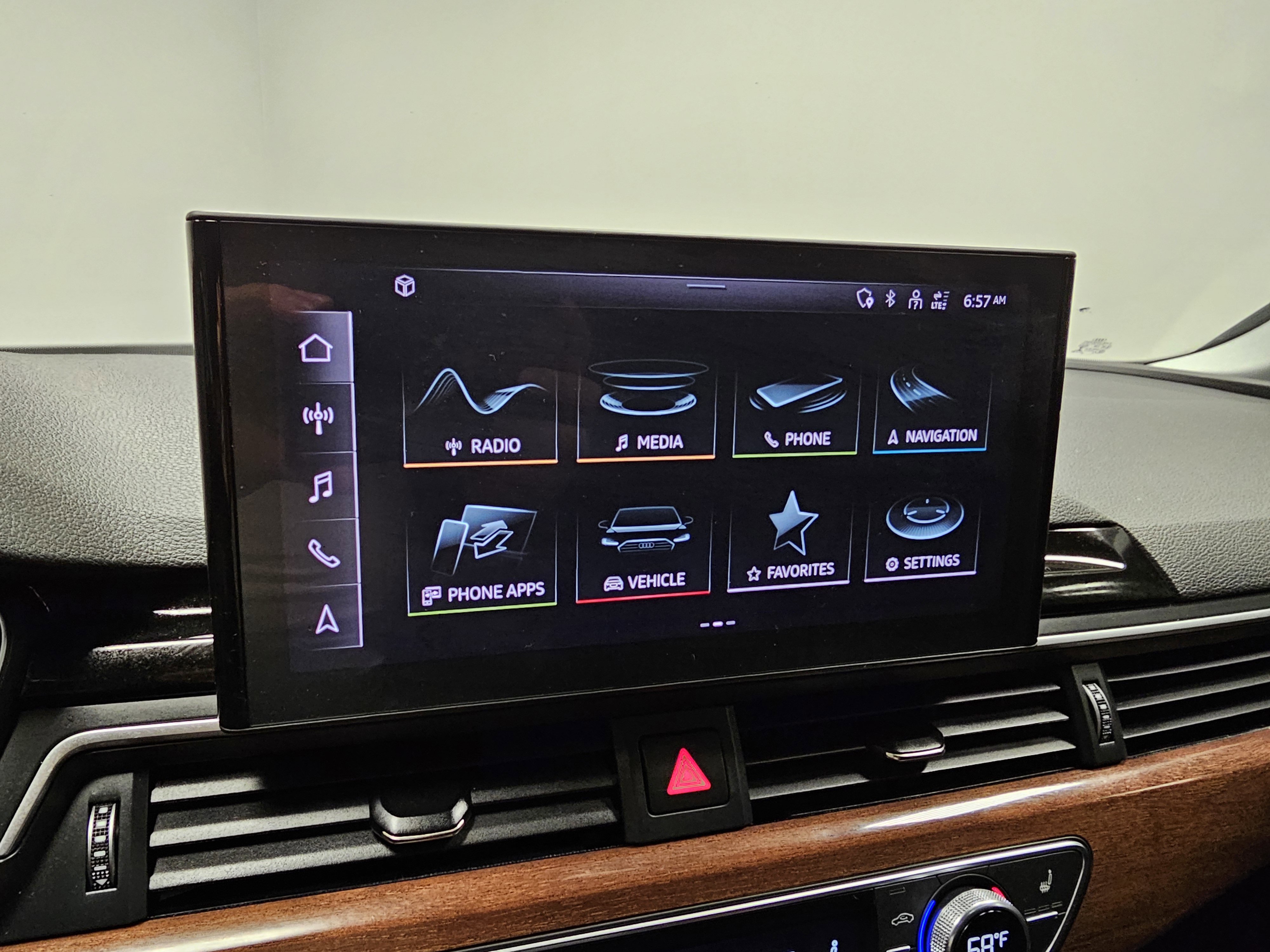 2020 Audi A4 40 Premium photo 10