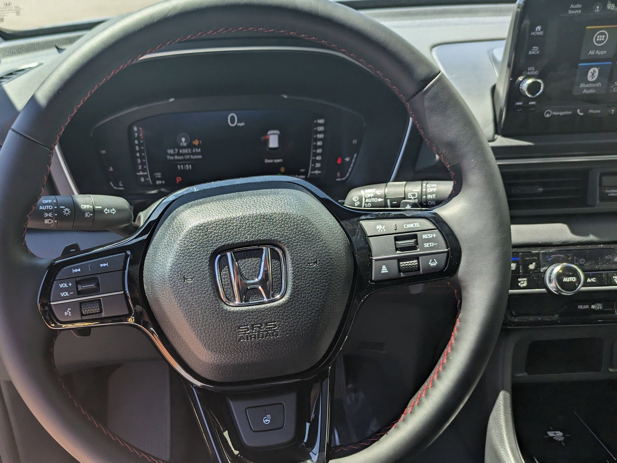 2025 Honda Pilot Black Edition photo 8