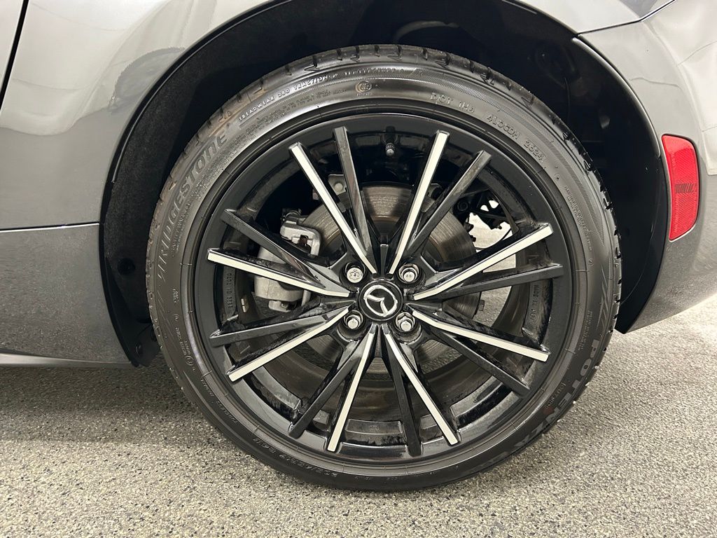 2024 Mazda MX-5 Miata Miata Grand Touring photo 13