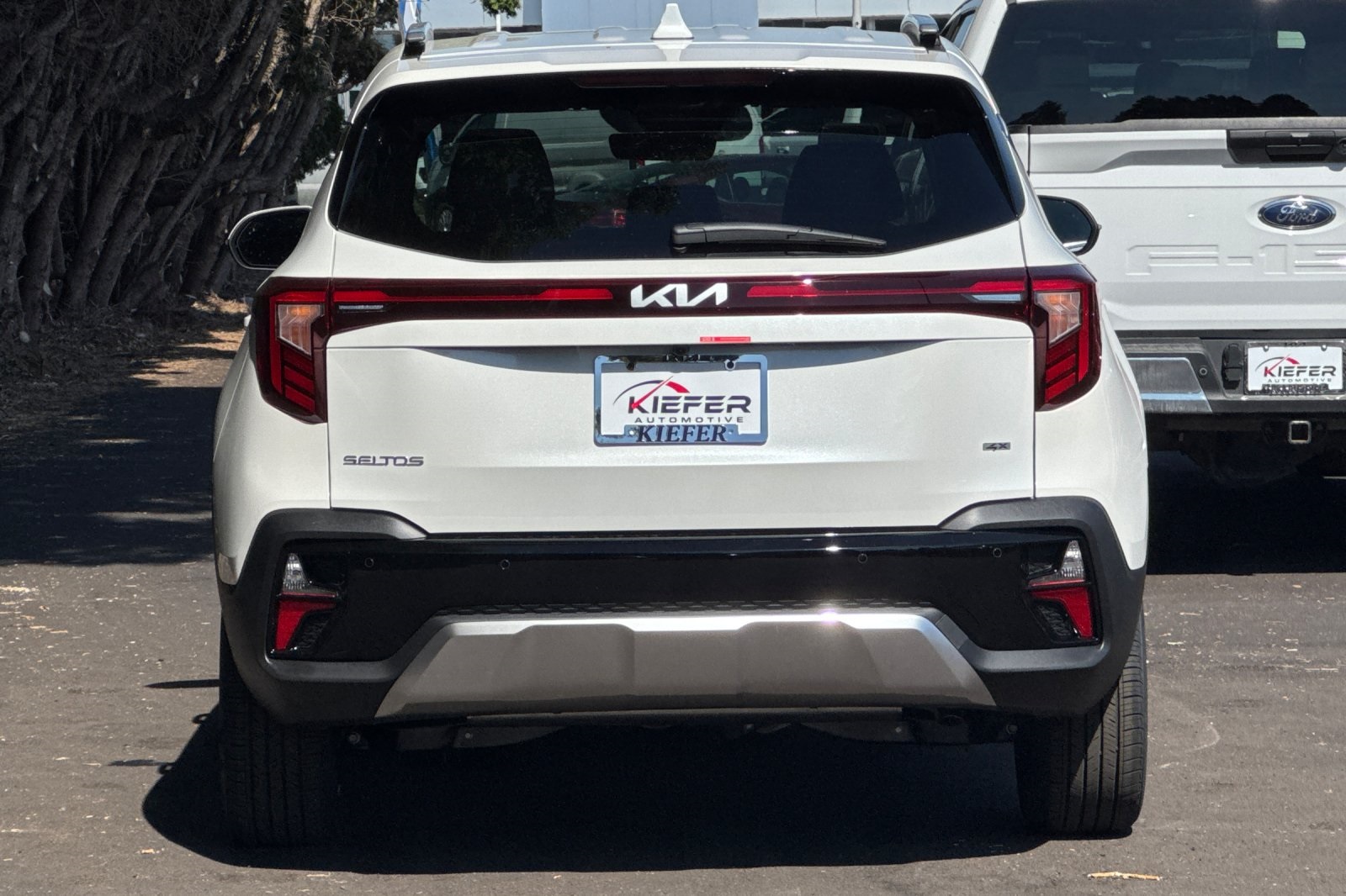 2026 Kia Seltos EX photo 2