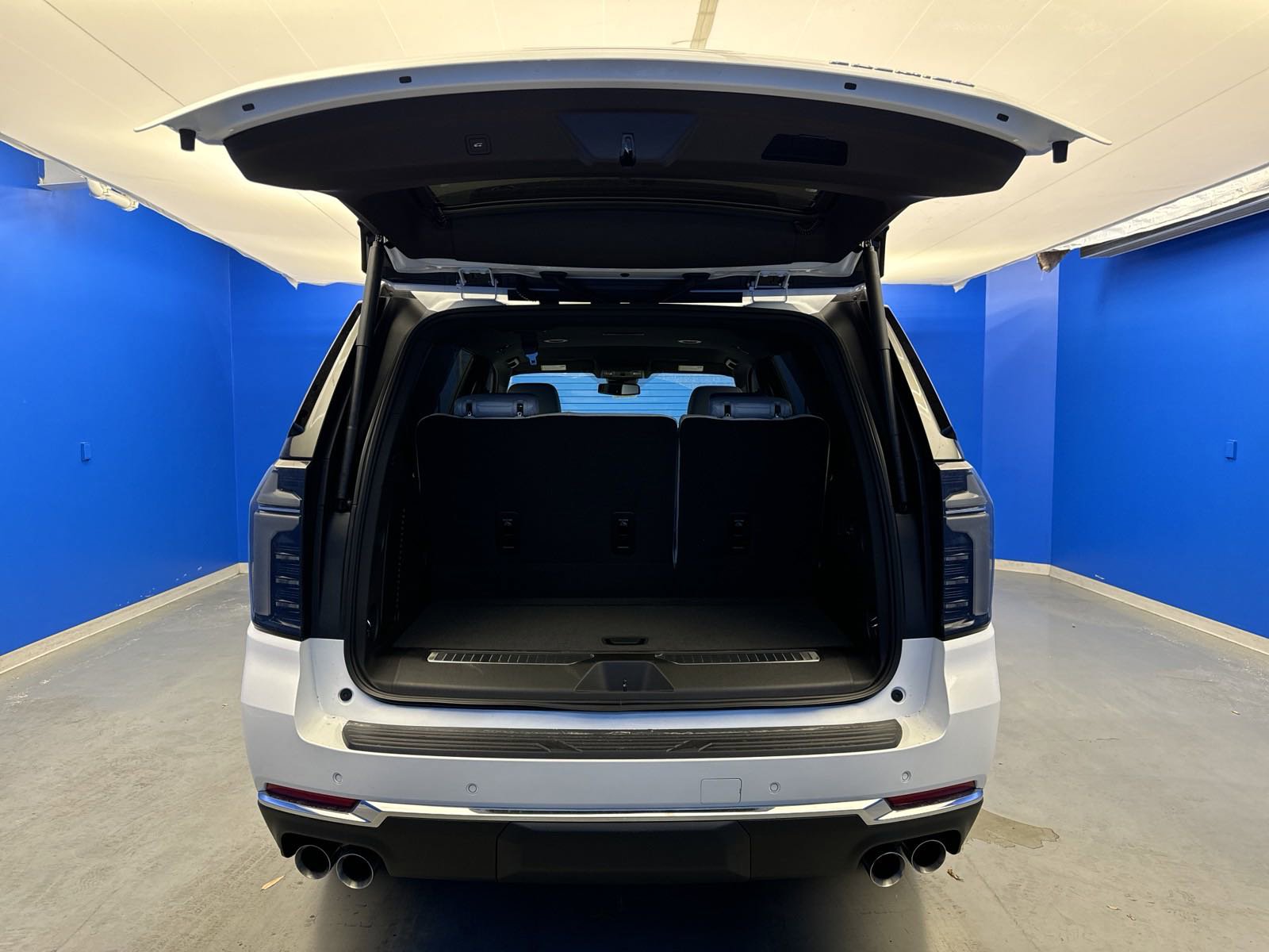 2025 Chevrolet Tahoe Premier photo 27