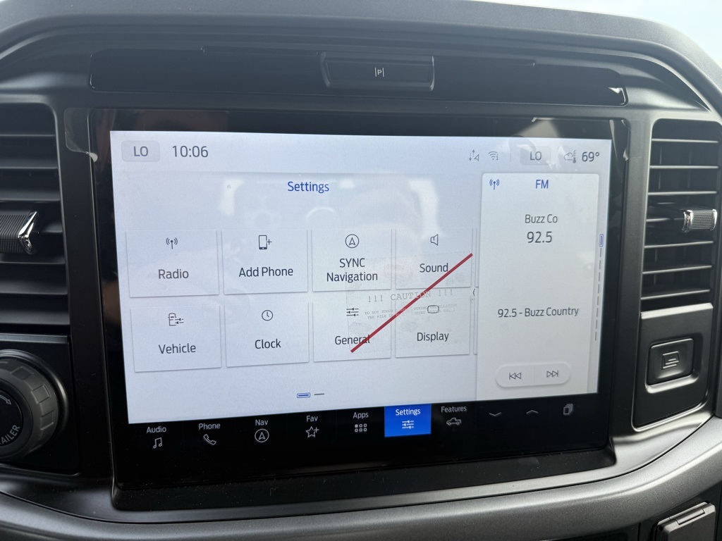 2025 Ford F-150 XLT photo 16