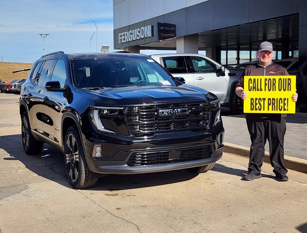 2026 GMC Acadia Elevation's photo