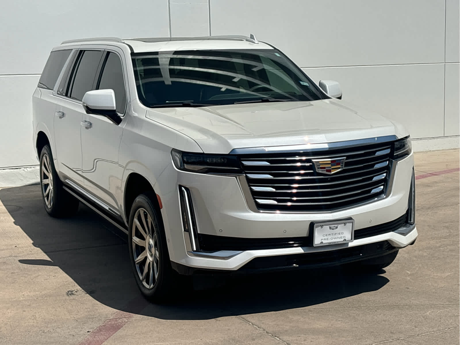 2024 Cadillac Escalade ESV Premium Luxury Platinum photo 3