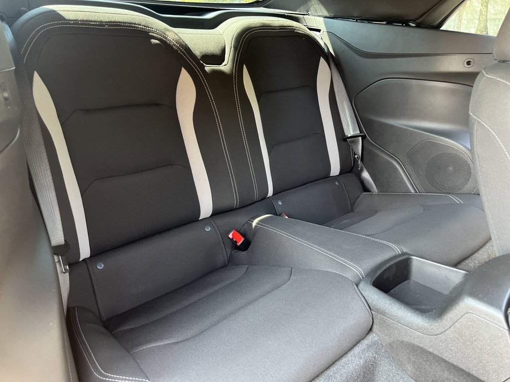 2024 Chevrolet Camaro 1LT photo 11