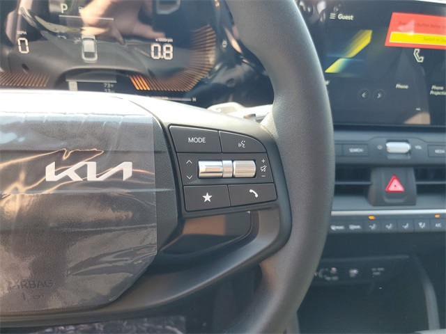 2025 Kia K4 LXS photo 17