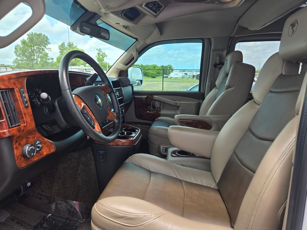 2022 Chevrolet Express Cargo photo 10