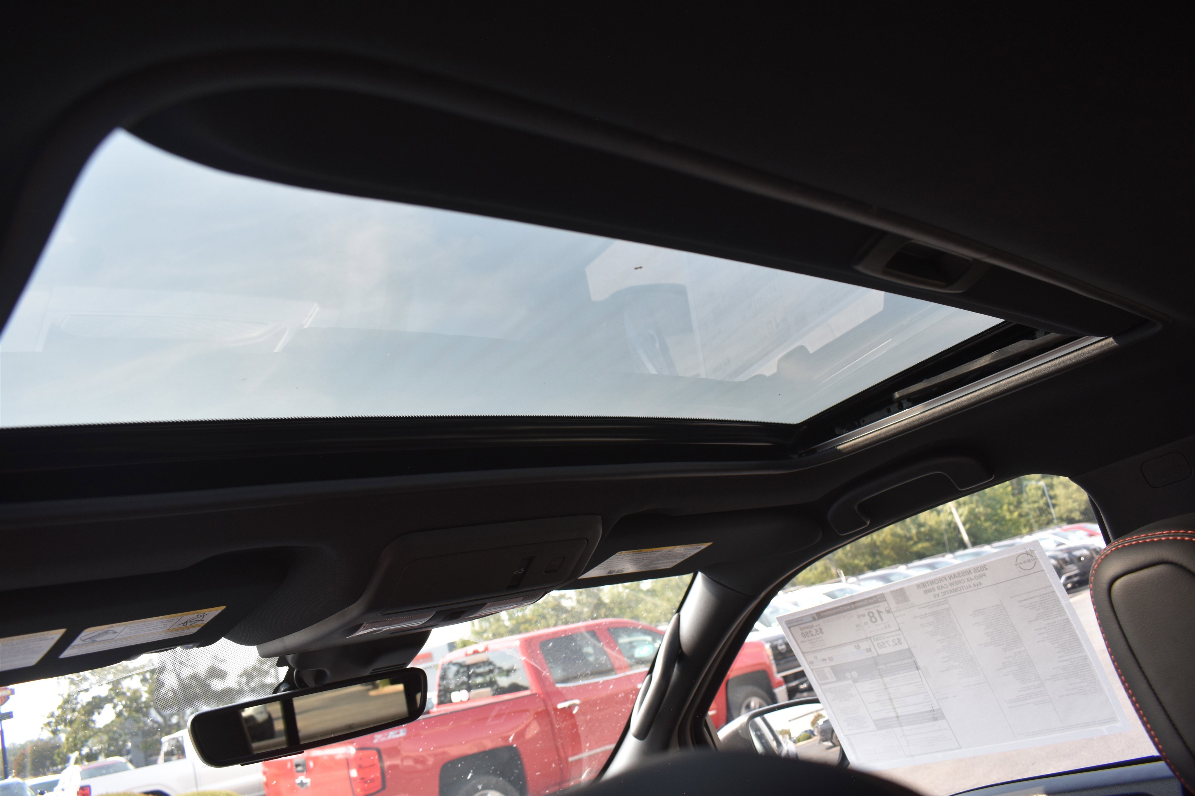 2026 Nissan Frontier Crew Cab PRO-4X photo 8