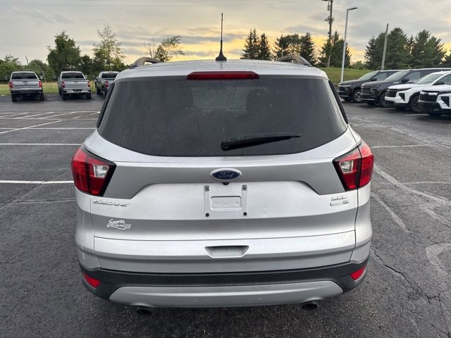 2019 Ford Escape SEL photo 4