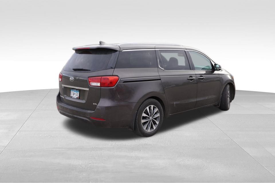 2016 Kia Sedona SX photo 3
