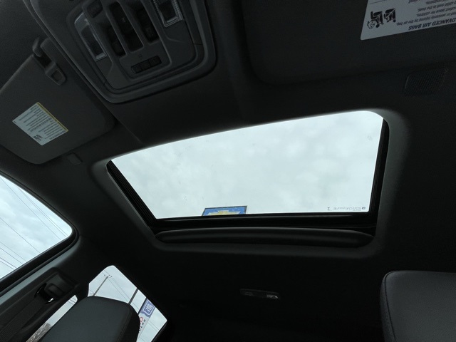 2025 Chevrolet Silverado 3500HD LTZ photo 4