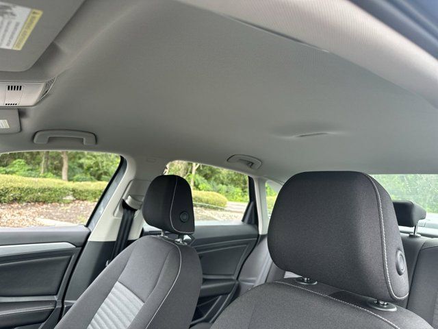 2025 Volkswagen Jetta 1.5T S photo 13