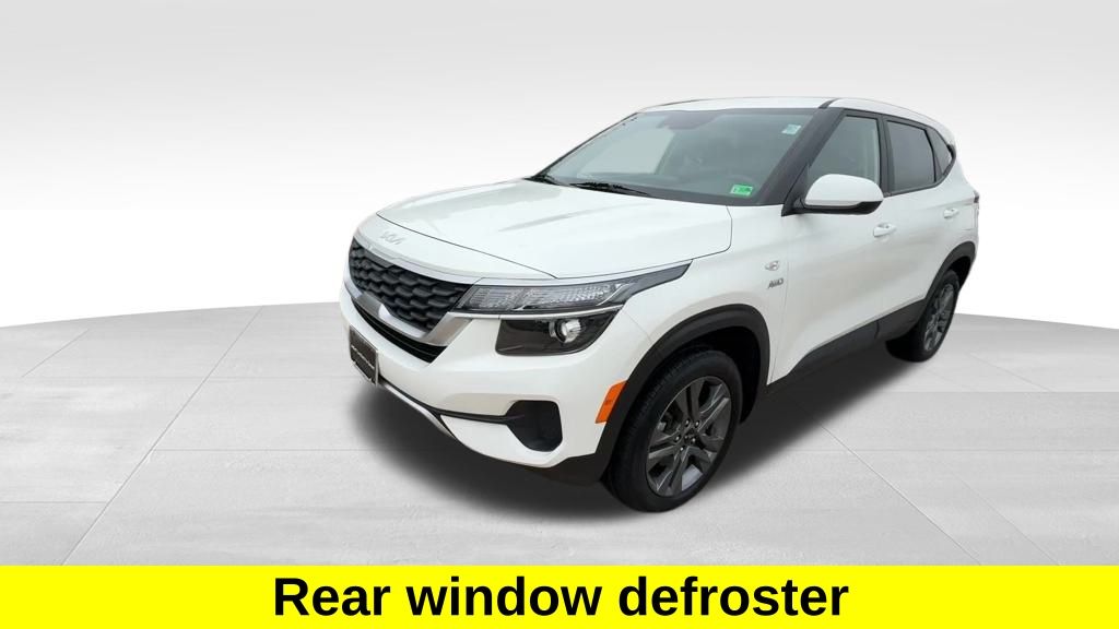 2023 Kia Seltos LX photo 9