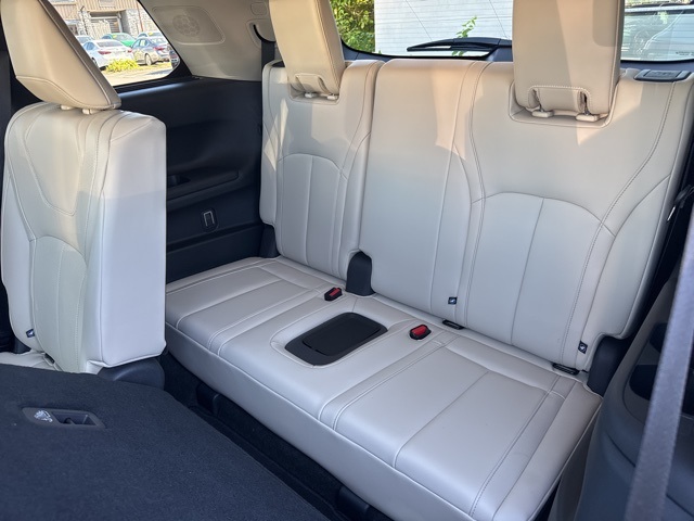2022 Infiniti QX60 Luxe photo 16