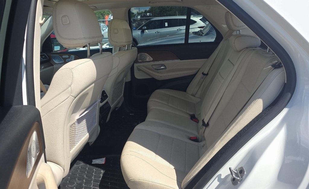 2022 Mercedes Benz GLE 350 4MATIC photo 4