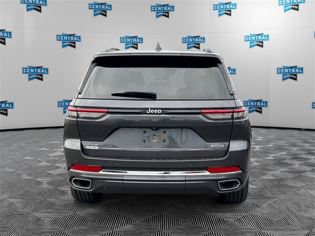 2022 Jeep Grand Cherokee Overland photo 4