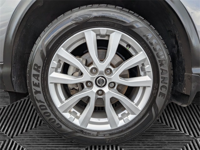 2020 Nissan Rogue Sport S photo 9