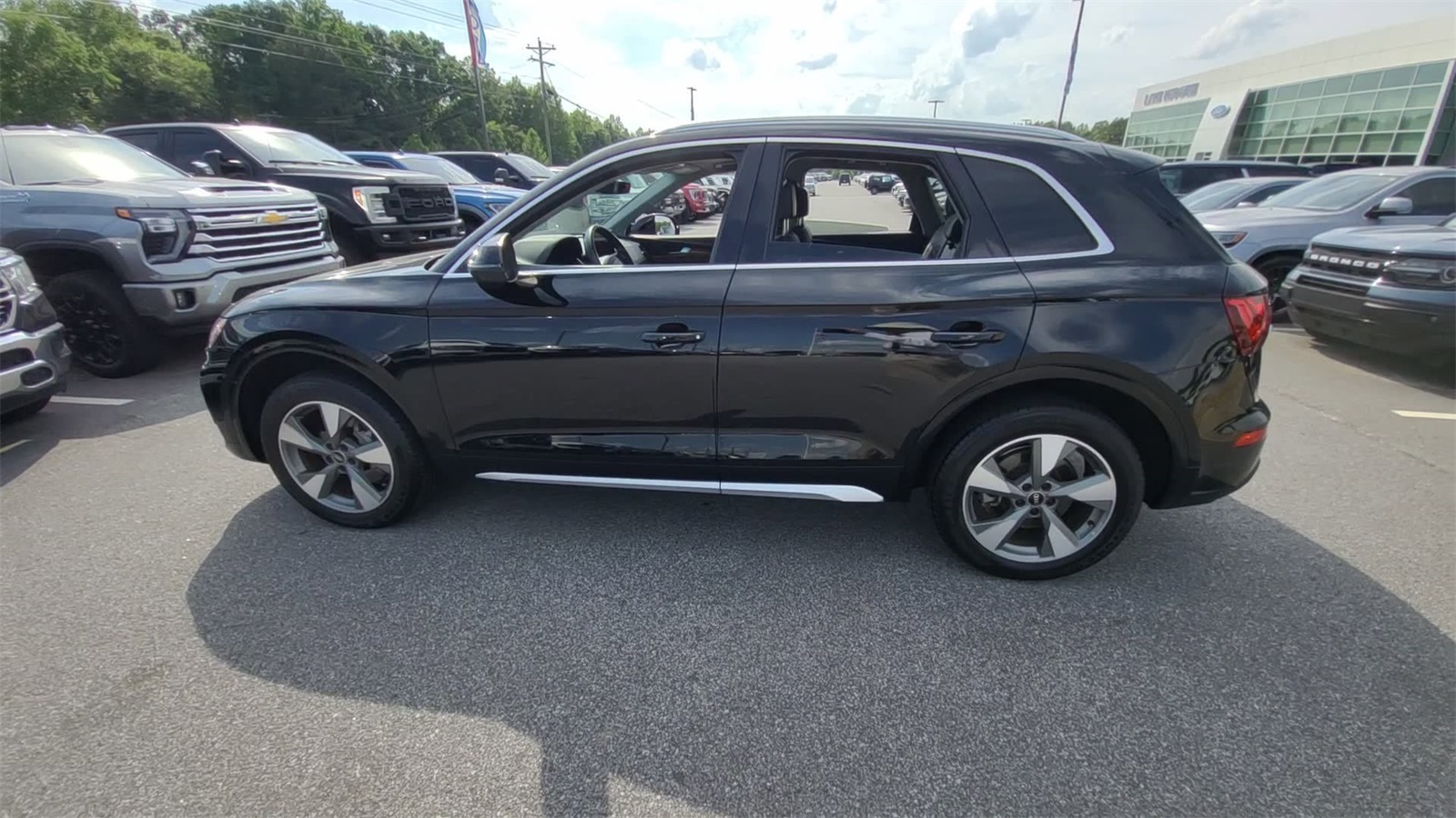 2023 Audi Q5 40 Premium photo 4