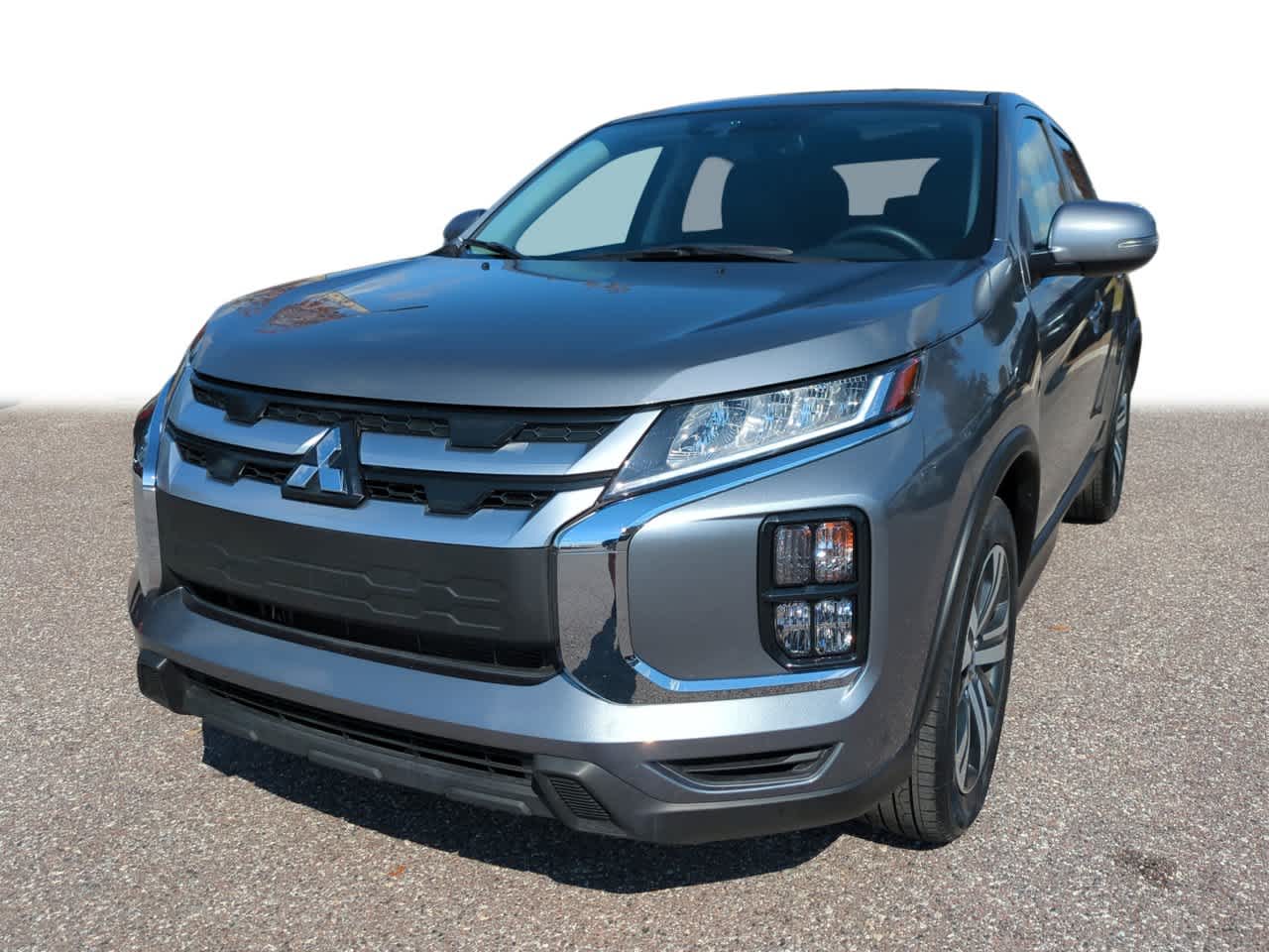 2025 Mitsubishi Outlander Sport SE's photo