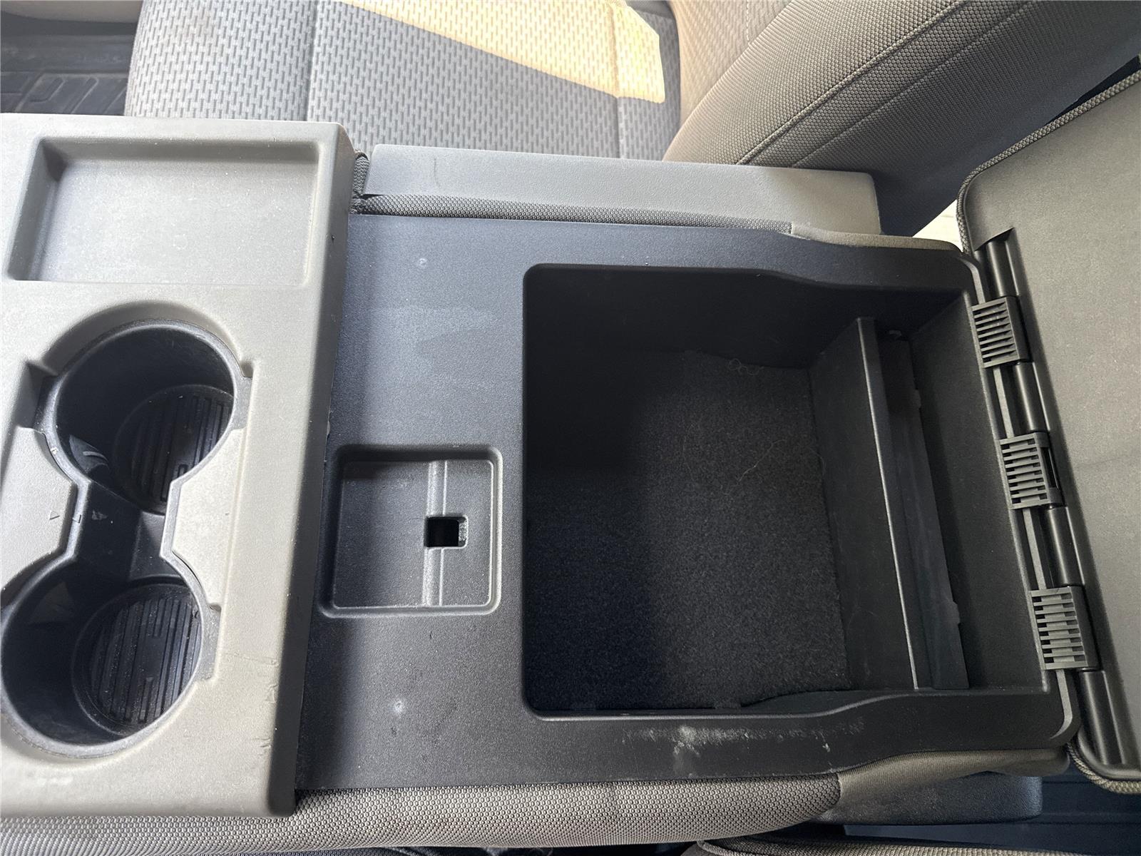 2016 Ford F-150 XLT photo 19