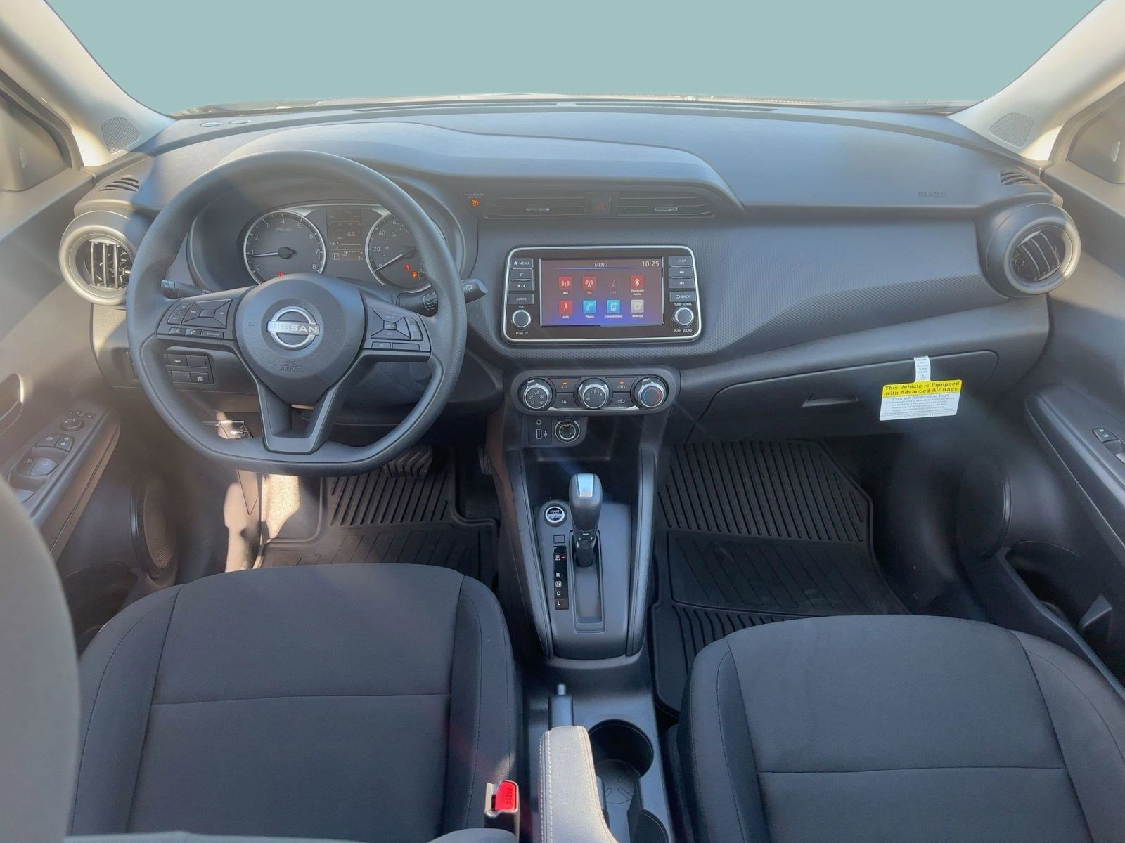 2025 Nissan Kicks Play S photo 16