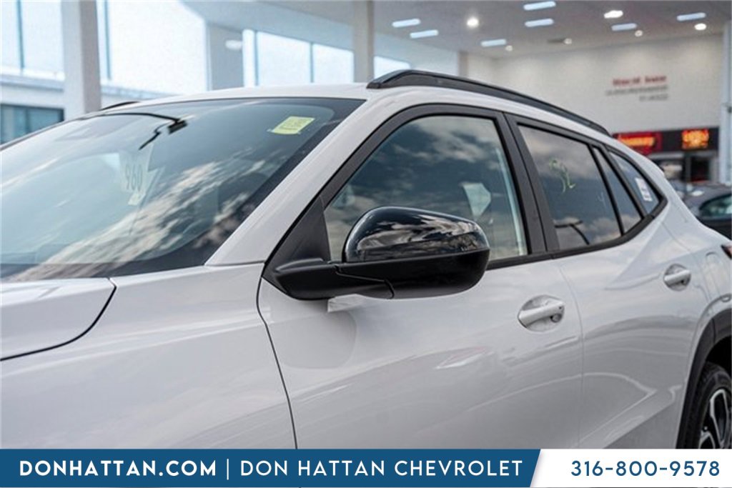 2025 Chevrolet Trax photo 24