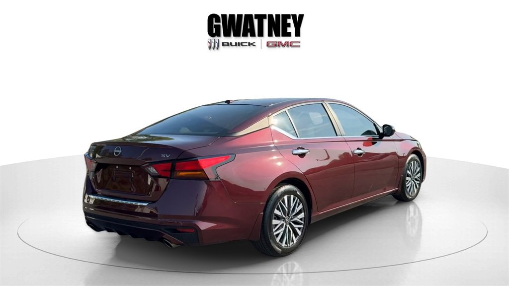 2023 Nissan Altima 2.5 SV photo 6