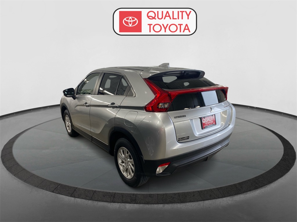 2019 Mitsubishi Eclipse Cross ES photo 4
