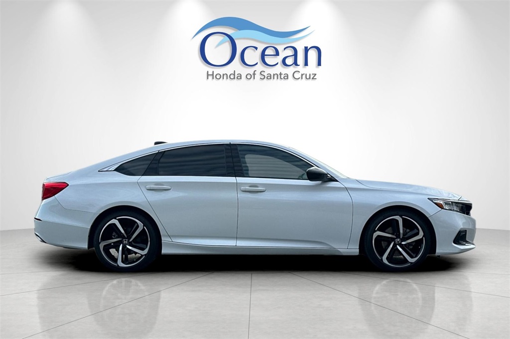 2022 Honda Accord Sport 2.0T photo 3