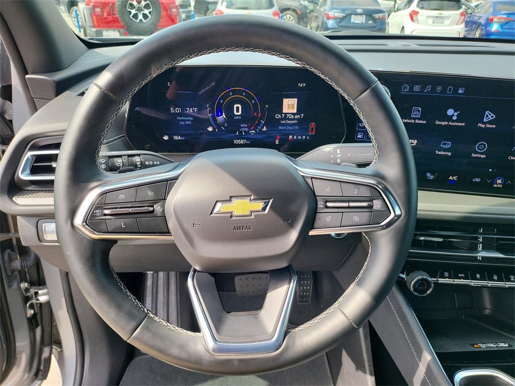2025 Chevrolet Traverse photo 33