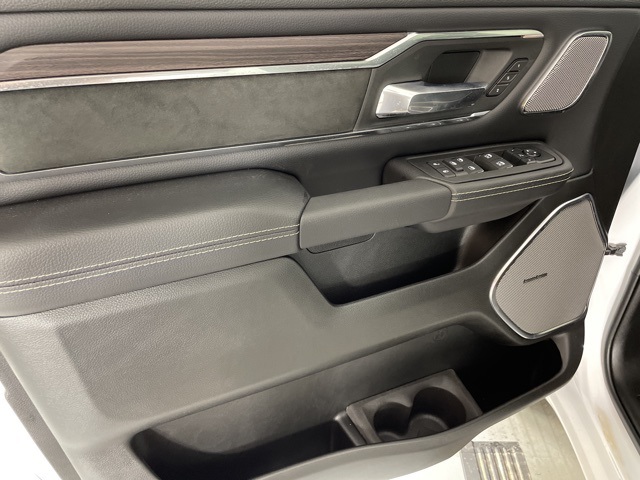 2026 Ram 1500 Laramie photo 14