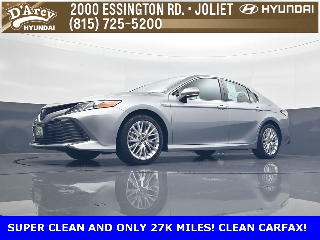 2020 Toyota Camry Hybrid XLE photo 21