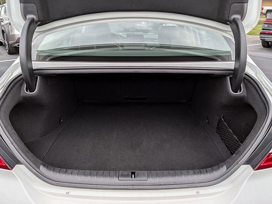 2023 Genesis G70 2.0T photo 32