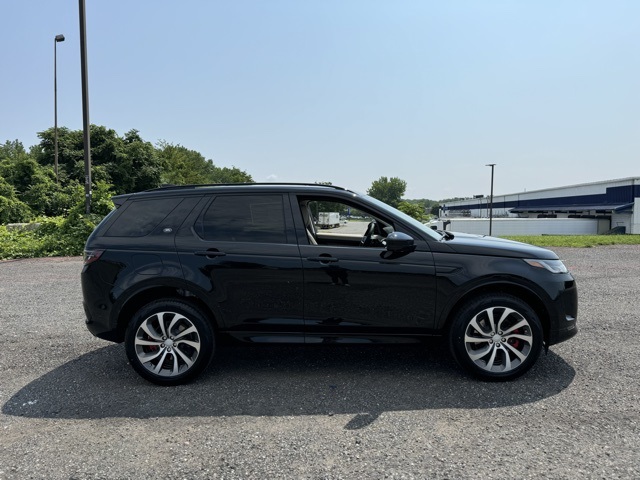 2025 Land Rover Discovery Sport S photo 4
