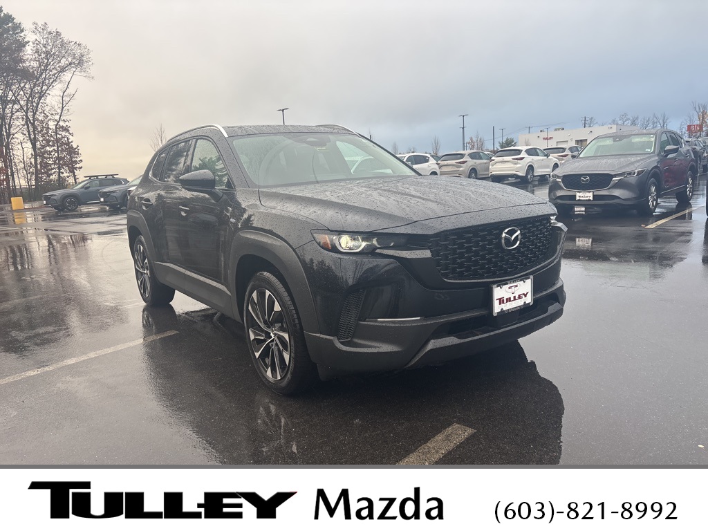 2025 Mazda CX-50 Premium Plus's photo
